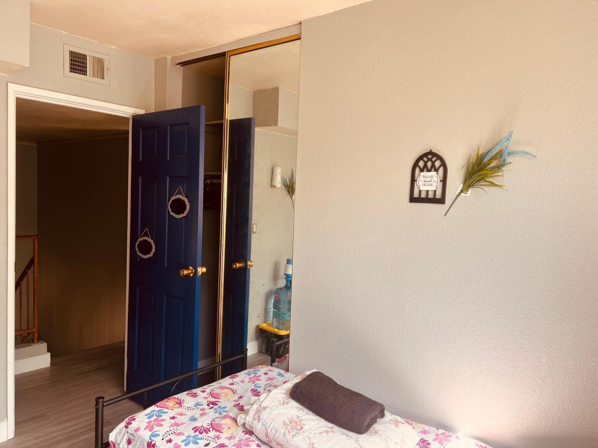 Vegas Simple Bed Share Privatunterkunft