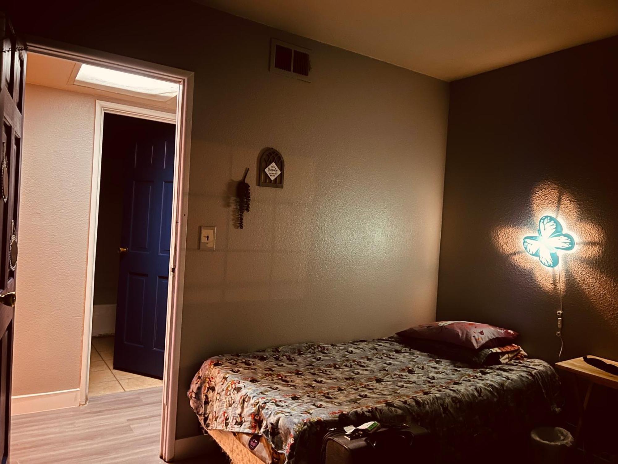 Vegas Simple Bed Share Privatunterkunft *