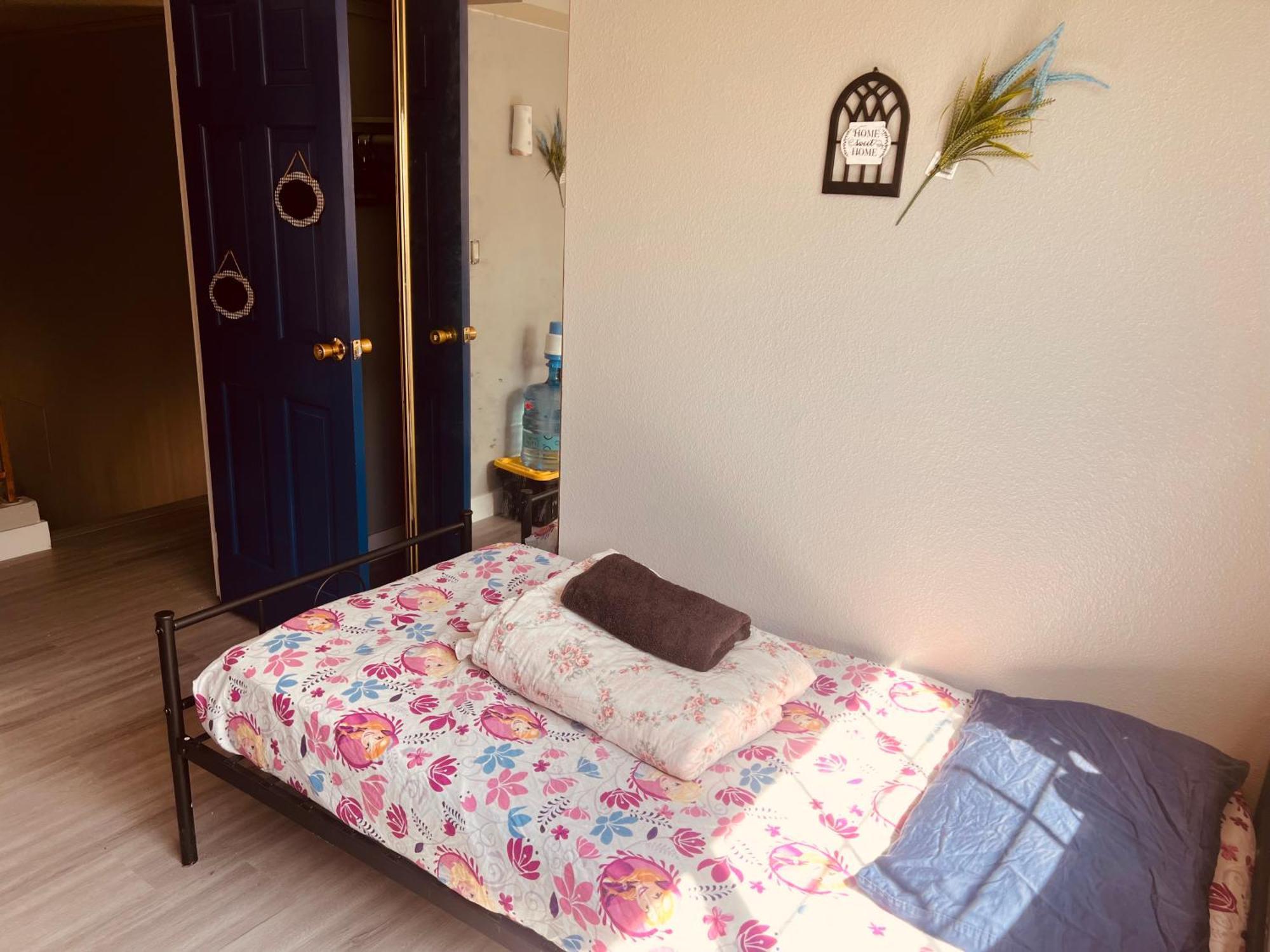Privatunterkunft Vegas Simple Bed Share Las Vegas